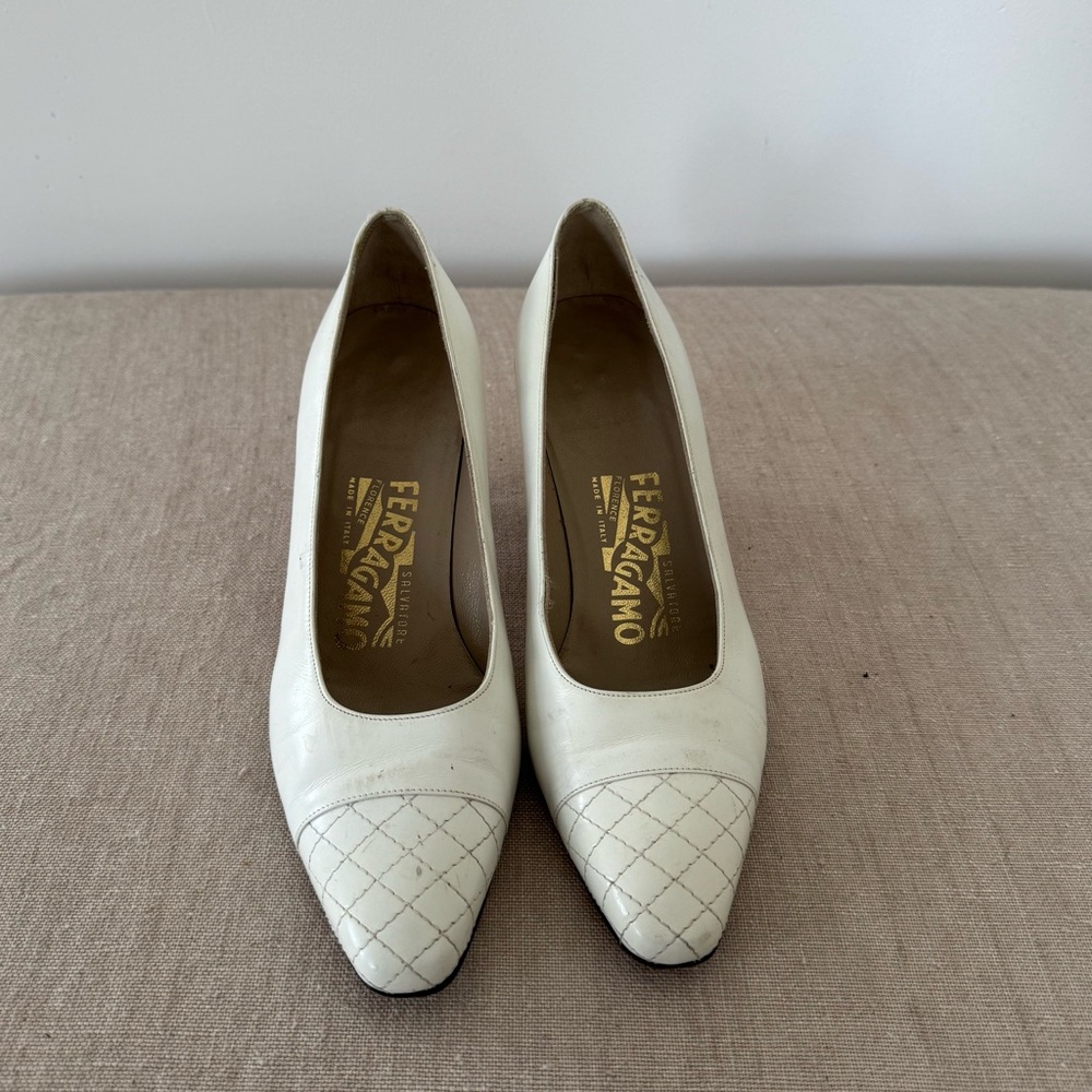 Salvatore Ferragamo Women's White Quilted Toe Shoes sz 6
